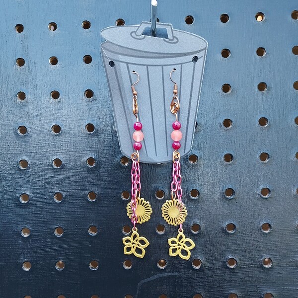 Stone and chain floral dangly earrings