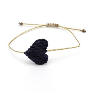 Braccialetti a cuore macrame, braccialetto macrame, braccialetto cuore, cuori, braccialetti amore, braccialetti amicizia, gioielli macrame, boho immagine 4