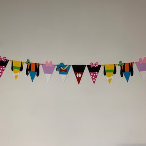 Clubhouse Friends Pennant Banner