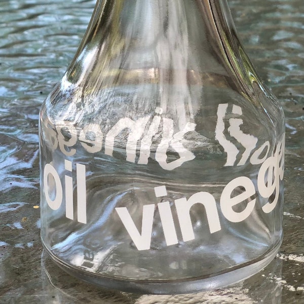 Gemco Oil & Vinegar Salad Dressing Glass Bottle Cruet and Plastic Lid