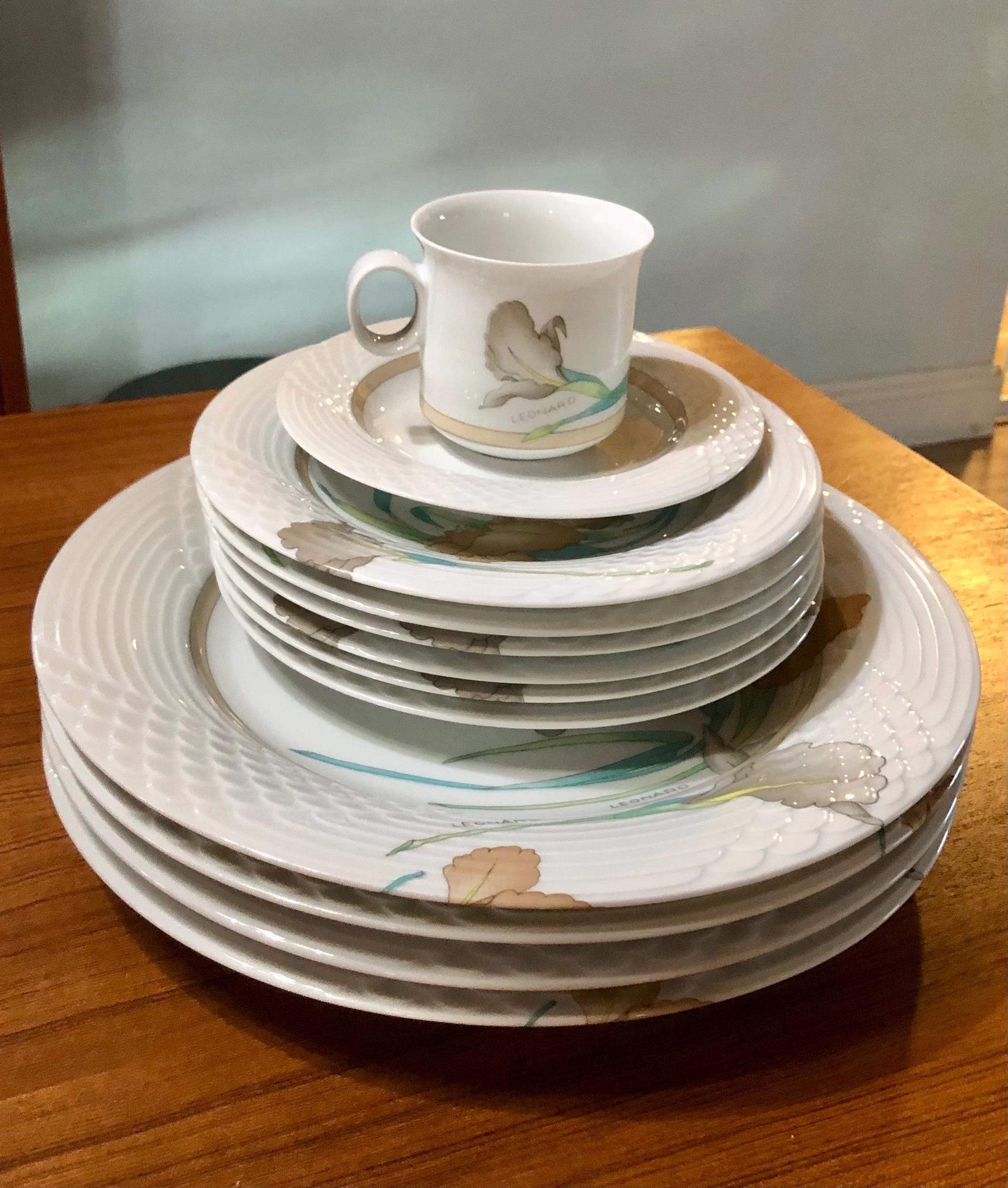 Leonard of Paris Hutschenreuther Scala Estoril Fine China Purple