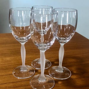 Mikasa Crystal Ballet Wine Glasses Set of 4 Clear Bowl Frosted Stem Art Deco Lalique Style Elegant Vintage Barware Dinner Party W. Germany