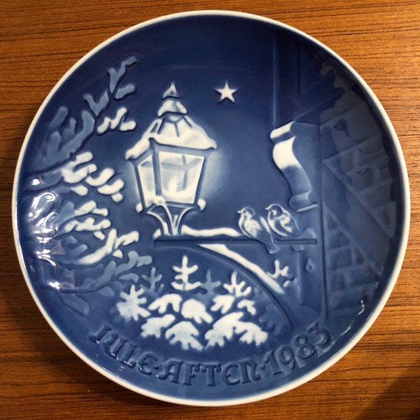 Bing & Grondahl Denmark Royal Copenhagen B G Hand Painted "Christmas In the Old Town Jule After 1983" Collectible Plate Series