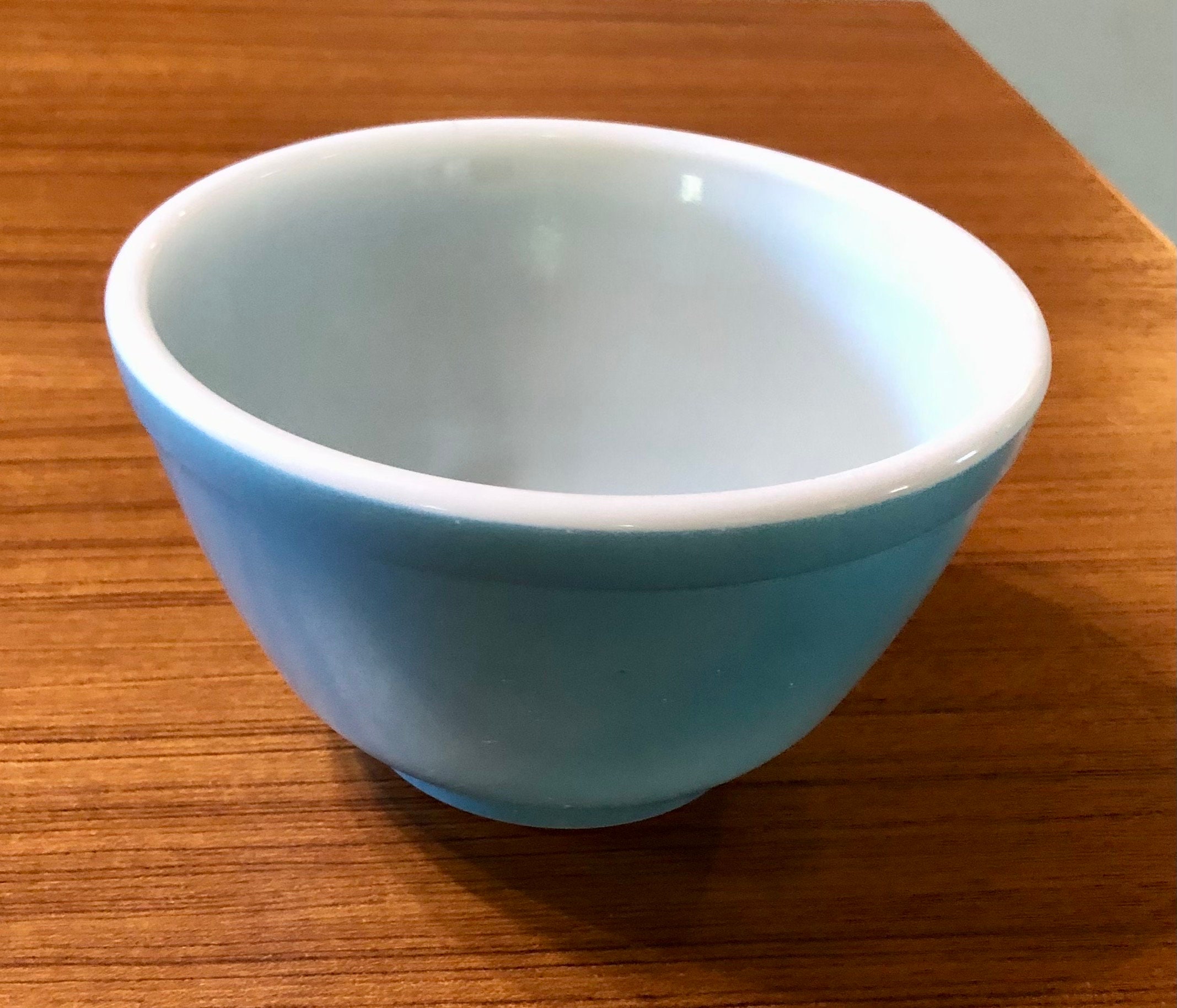 Pyrex Blue Small Nesting Mixing Bowl 1940s Makers Mark 401 Style