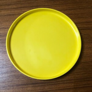 Heller Design Massimo Vignelli Mid-Century Modern Vintage Melamine YELLOW Salad Plate-IMPERFECT