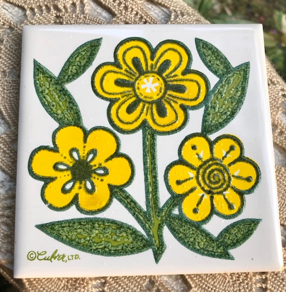 Culver H&R Johnson Made in England Ceramic Tile With Yellow Daisy