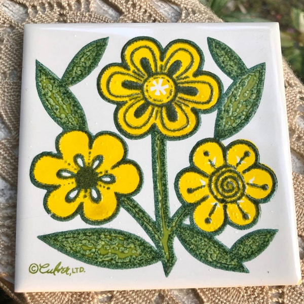 Culver H&R Johnson Made in England Ceramic Tile with Yellow Daisy Flowers Green Leaves RARE Vintage Collectible