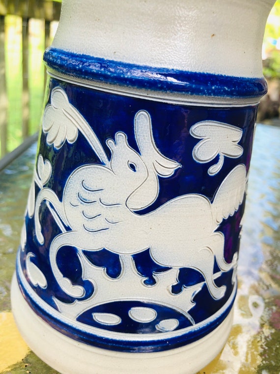 Handarbeit Salzglasur Beer Stein Stoneware Tankard Stein Cobalt Blue Pferd Horse Design Handmade in Germany Oktoberfest