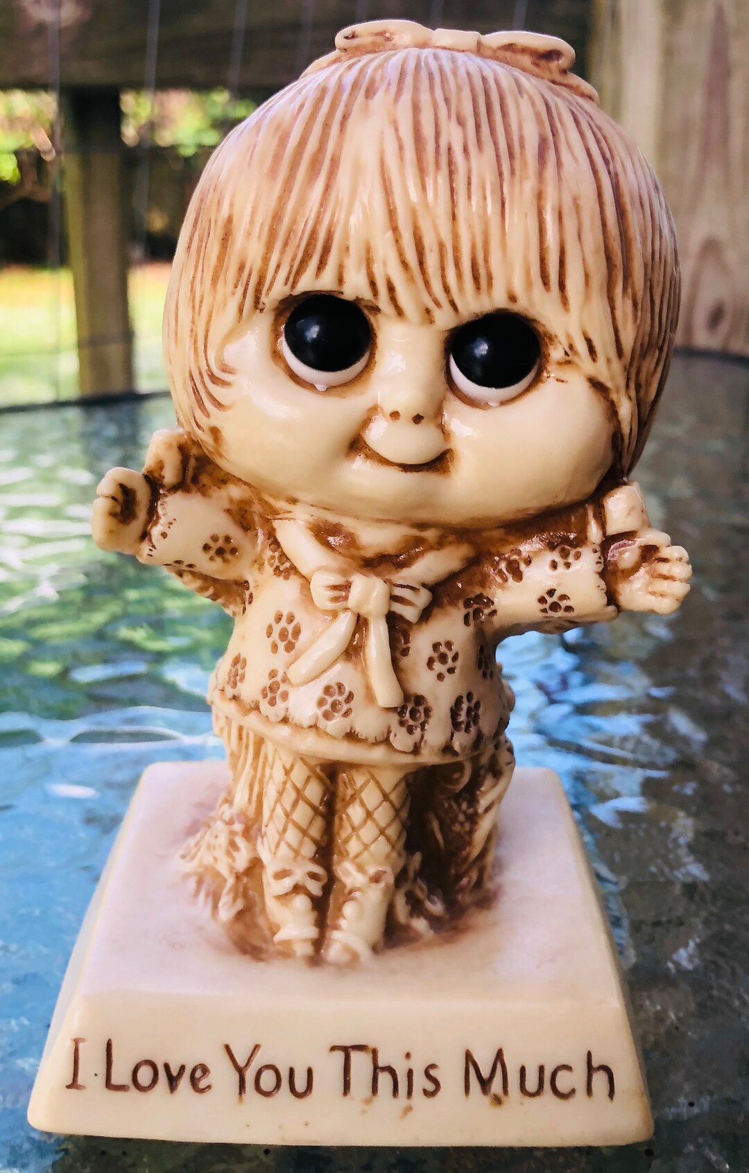 Russ Berries Co. Resin Figurine i Love You This Much Statue 729 Manga