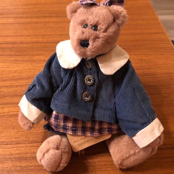 Boyd's Bears 20th Anniversary Collection 1999 Artisan Series Sarah Beth Bear Plaid Top & Bow w/Corduroy Jacket and Bloomers Original Tags