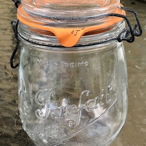Bocal Le Parfait Super Ouverture Instantanee Farmhouse Cottage Design Canning Jar France Vintage Kitschy