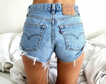 womens vintage levi shorts