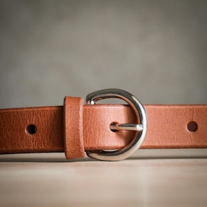 Women’s belt brown, black or tan full-grain leather slim and comfortable handmade in France, gifts for her