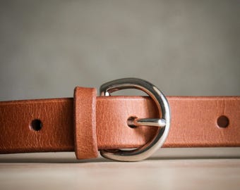 Women’s belt brown, black or tan full-grain leather slim and comfortable handmade in France, gifts for her