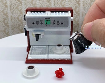 Dollhouse Miniature 1:12 Kitchen Expresso Coffee Maker Machine Pot cup Decor Set