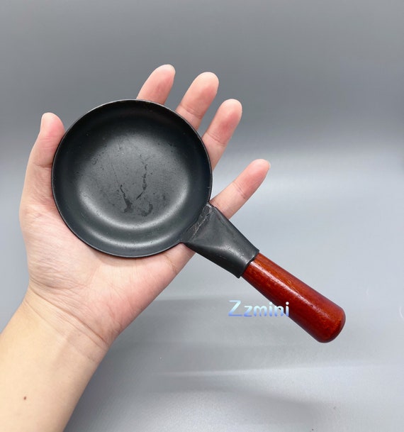 flat cooking pan cast iron pot