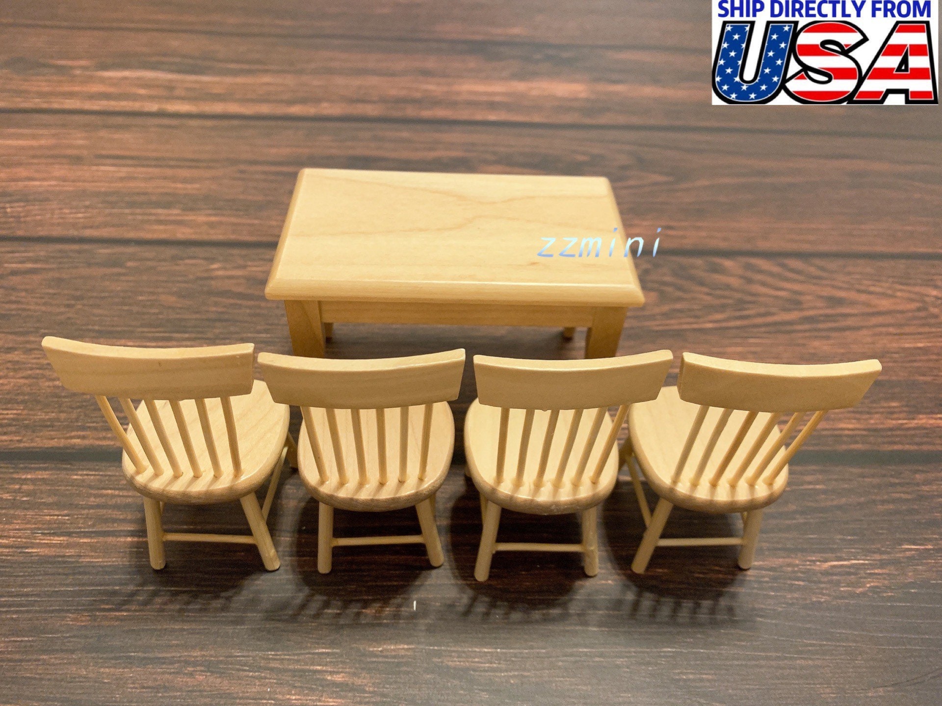Set Mobili In Miniatura Scala 1:12: Tavolo Quadrato E 5 Sedie Bianche Per Casa Delle Bambole