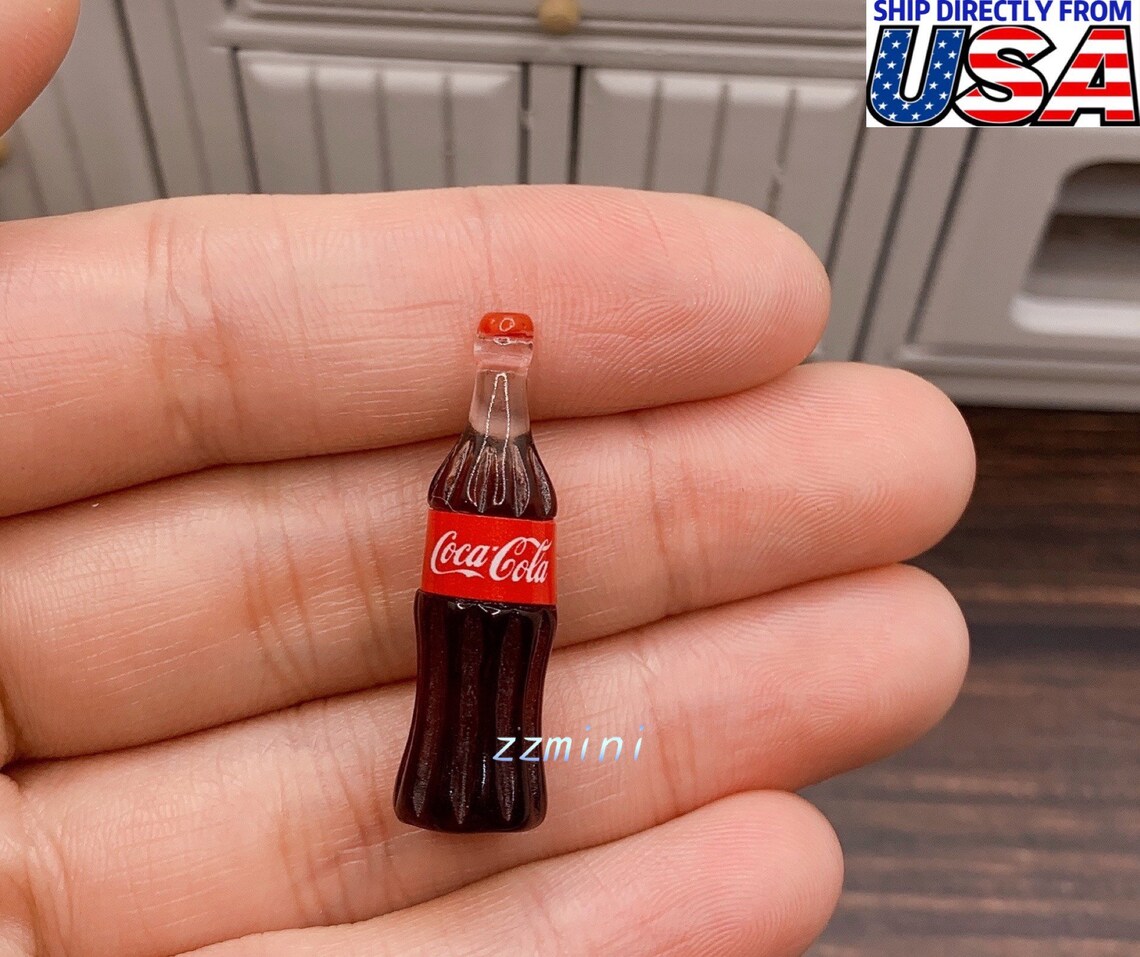 Miniature Bottiglie Coca Cola 1:12 Con Vassoio - Set Bevande Per Casa Bambole - Foto 5