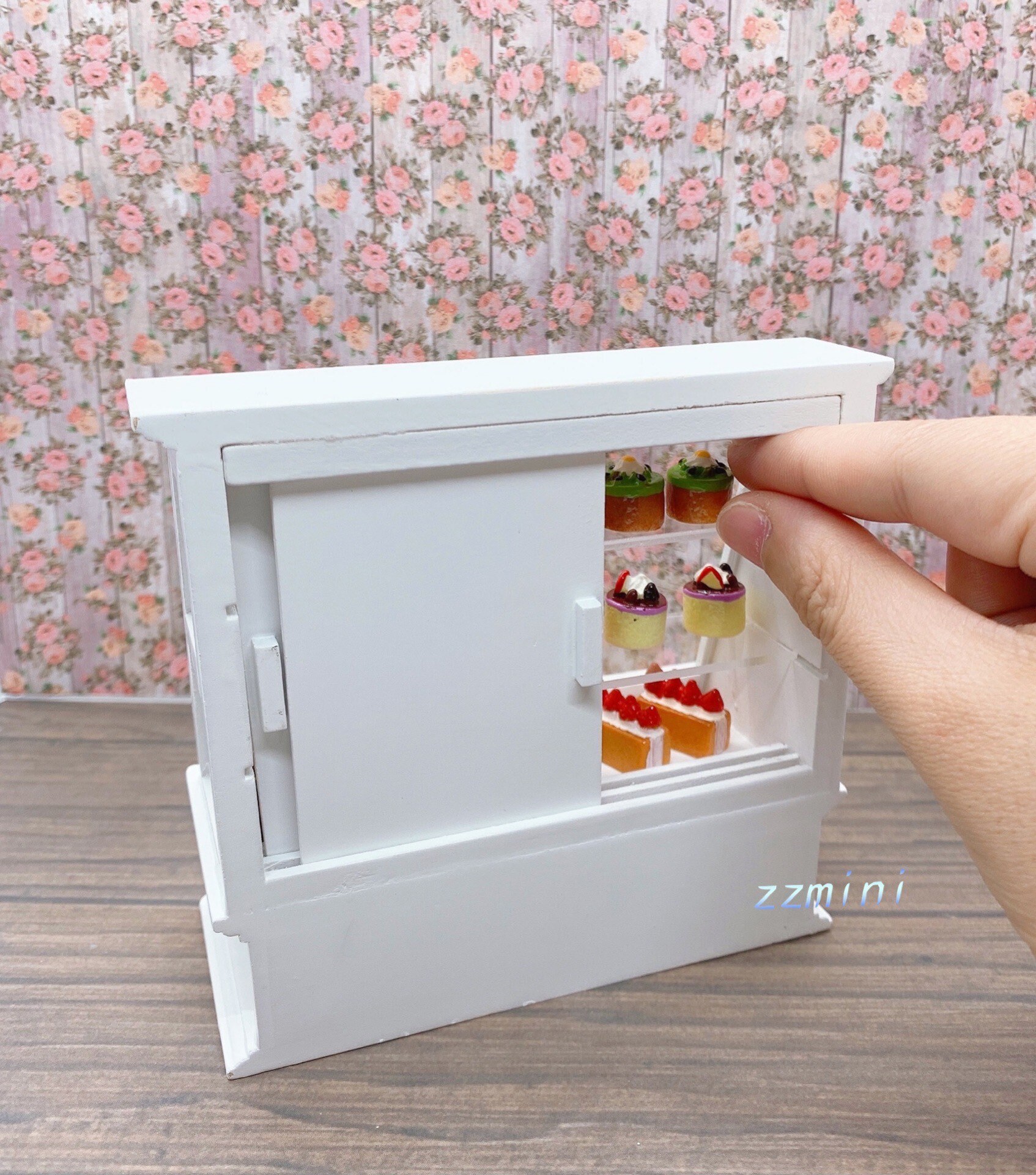 Armoire De Boulangerie Miniature échelle 1/12 - En Bois 15x4.6x7.2cm - Pour Maison De Poupée, Diorama, Décoration Créative - 4