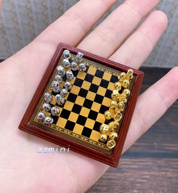 1:12 Puppenhaus Miniatur Metall-Schach-Set Silber und Gold MA 