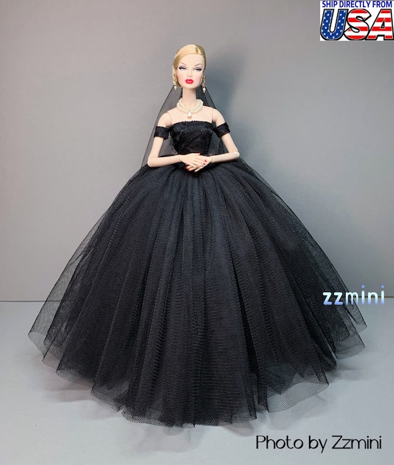Barbie | Toys | Vintage 9s Barbie Mattel Black And Gold Sparkly Evening  Gown Dress Doll | Poshmark