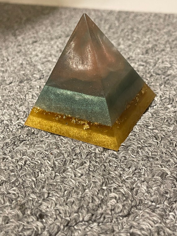 Golden Nugget Pyramid 2