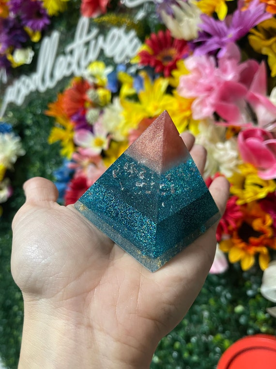 Magic (mini) Resin Pyramid