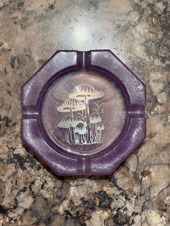 Shroomania Ashtray