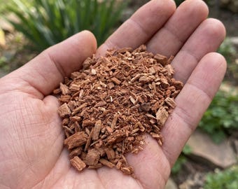 Natural Insect Repelling Cedar Granules Safe Bug Repellent for Lawn Garden
