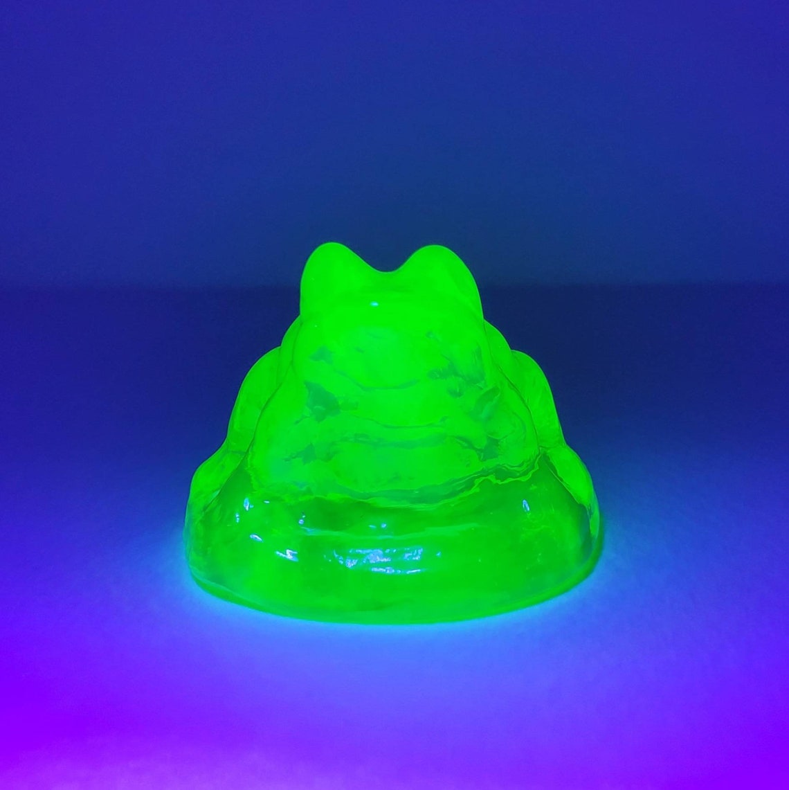 Single Uranium Glass Frog Figurine Etsy