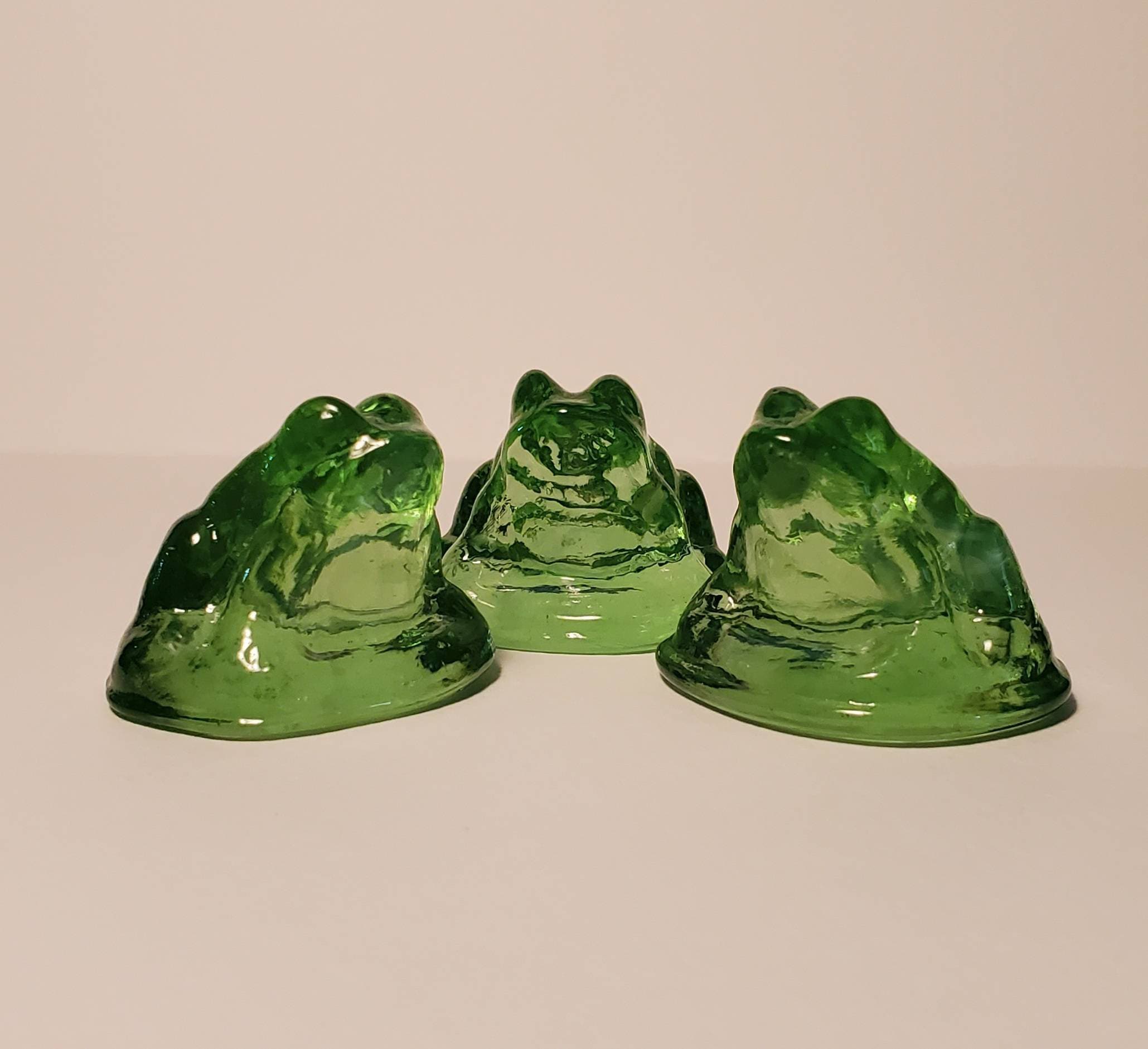 Single Uranium Glass Frog Figurine Etsy