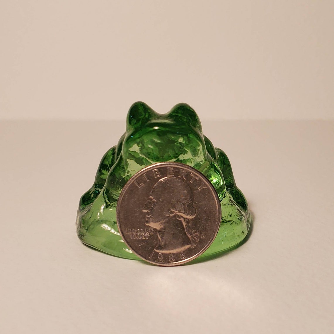 Single Uranium Glass Frog Figurine Etsy