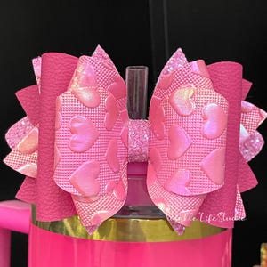 Hot Pink Iridescent Heart Sparkly Tumbler Bow, Flamingo Pink Valentine Hearts Peony Handmade Glittery Straw Topper Bow Tumbler Accessories