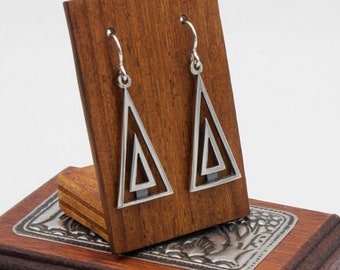 Exclusive large triangular earrings in 925 silver