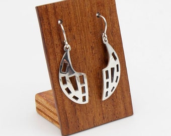 Openwork earrings from the ZEILEN collection
