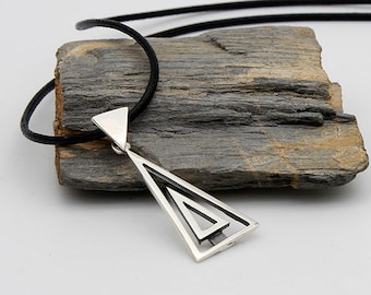 Handmade pendant with triangular shapes in 925 silver from the VOLARE collection - Contemporary author jewelery