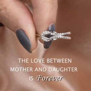 Square knot ring top