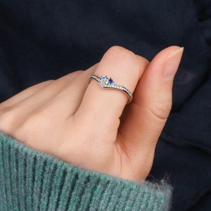 Bague mère Spécialisée avec des pierres de naissance pour enfant Bague pavée de 1 à 5 pierres de naissance personnalisées Cadeau pour elle Cadeau de Noël pour maman image 3