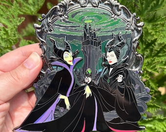 Pin Multiverso de Maléfica - Pin de solapa de fantasía con variante plateada NEGRO