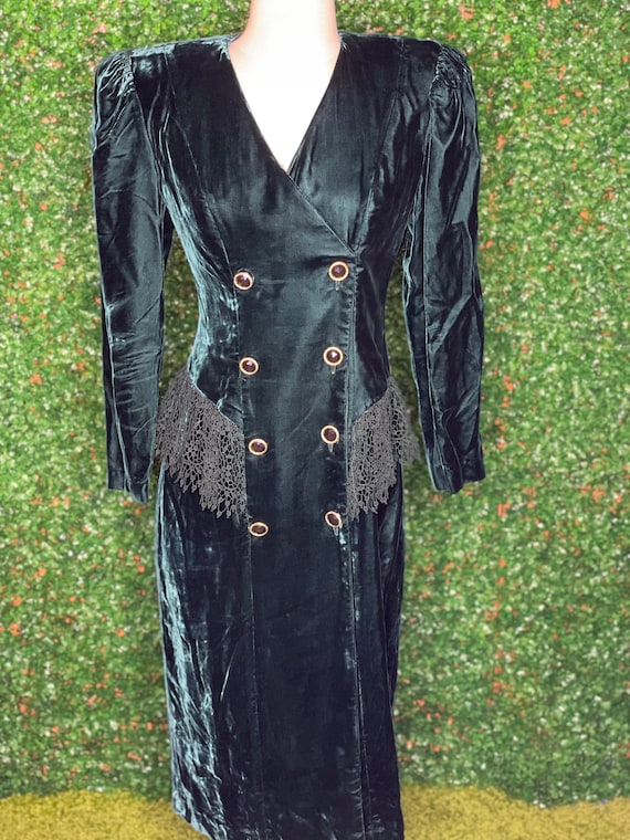 Donna Morgan For Nonstop Velvet Green Dress