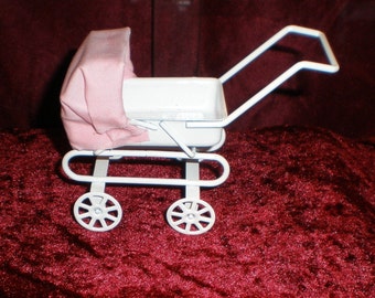 Bin _ BP _ 1:12 Dollhouse Miniatur Möbel Bollerwagen Kinderwagen für Puppe Spielzeug Geschenk Fa Bin _ BP _ 1:12 Dollhouse Miniatur Möbel Bollerwagen Kinderwagen für Puppe Spielzeug Geschenk Fa