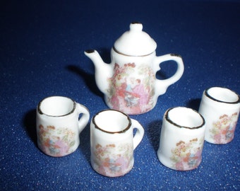 Puppenstube Miniatur Teekanne Kaffeekanne mit 3 Tassen rot 2,6 cm 