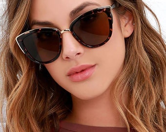 Chic Cat Eye Sunglasses