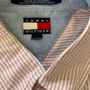 Vintage 90s/00 Tommy Hilfiger Collared Button-Down