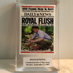 Vtg Lucite Paperweight New York Daily News Commemorative Color Issue Front Page 9/9/1997