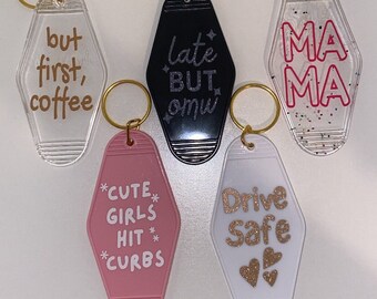 Llavero de motel personalizado: llavero de vinilo personalizado