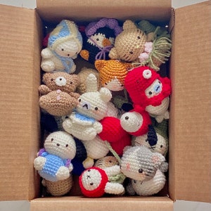 Sac invisible porte-clés en peluche au crochet | PORTE-CLÉS ALÉATOIRE (1 PIÈCE)