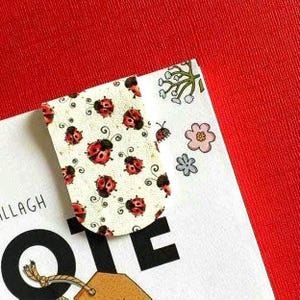 Marque-page magnétique coccinelle. Garde-page avec aimant. Cadeau coccinelle. Marque-page coccinelle. Marque-page coccinelle. Marque-page coccinelle. Cadeau pour les moins de 10 ans.
