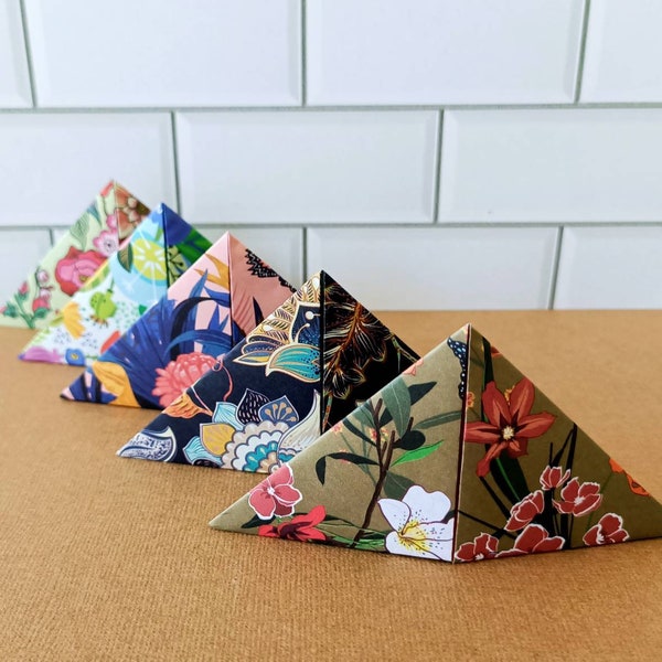 Set of 5 handfolded origami corner bookmarks. Page keeper. Floral print bookmark. Gift for her. Bookworm gift. Mother's day gift.