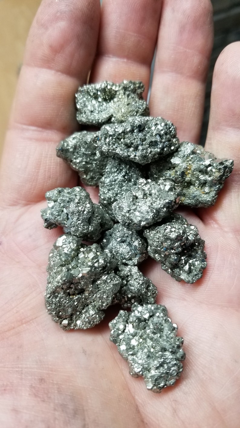 Solar Plexus Chakra BIN-0289 Iron Pyrite Energy Cleanser Approx 34 x 1 One stone Rough Healing Crystal